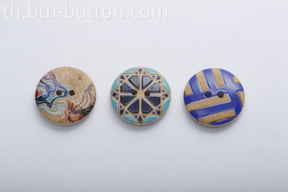 Customizable pattern wooden buttons